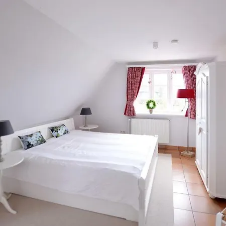 Holiday home Haus Austernfischer